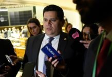 Davi Alcolumbre diz que se Congresso derrubar vetos, regras sobre partidos podem valer para 2020