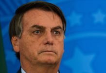 País precisa ser informado sem pânico, diz Bolsonaro